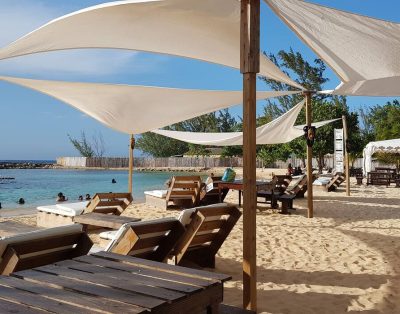 Ja. Escape – 2 br near beach, epic view